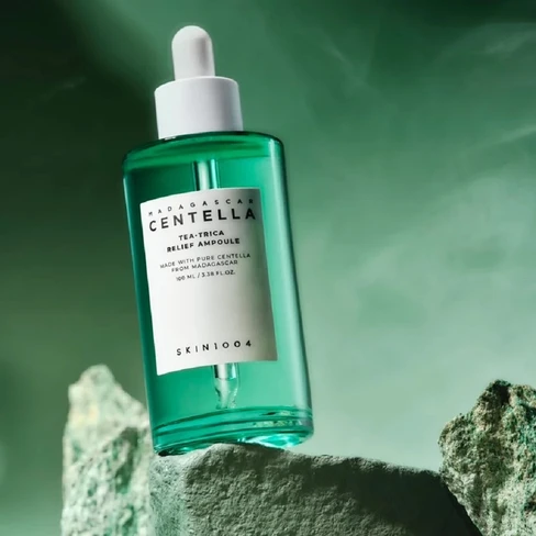 SKIN1004 Madagascar Centella Tea-Trica Relief Ampoule – Suero Calmante para Piel Sensible y con Imperfecciones